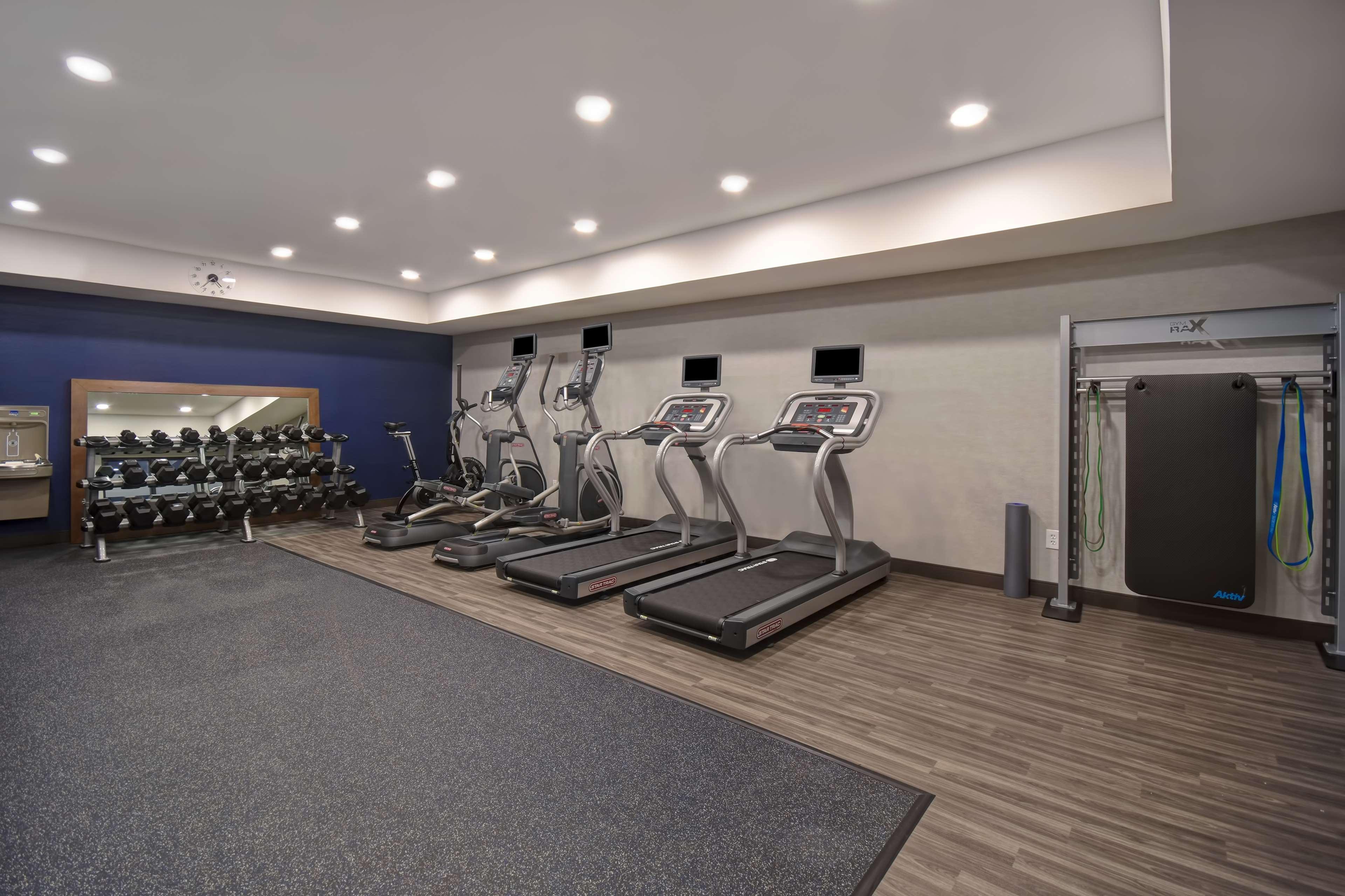 Hampton Inn Potomac Mills Woodbridge Extérieur photo