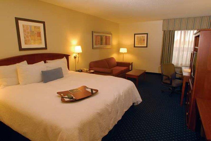 Hampton Inn Potomac Mills Woodbridge Extérieur photo