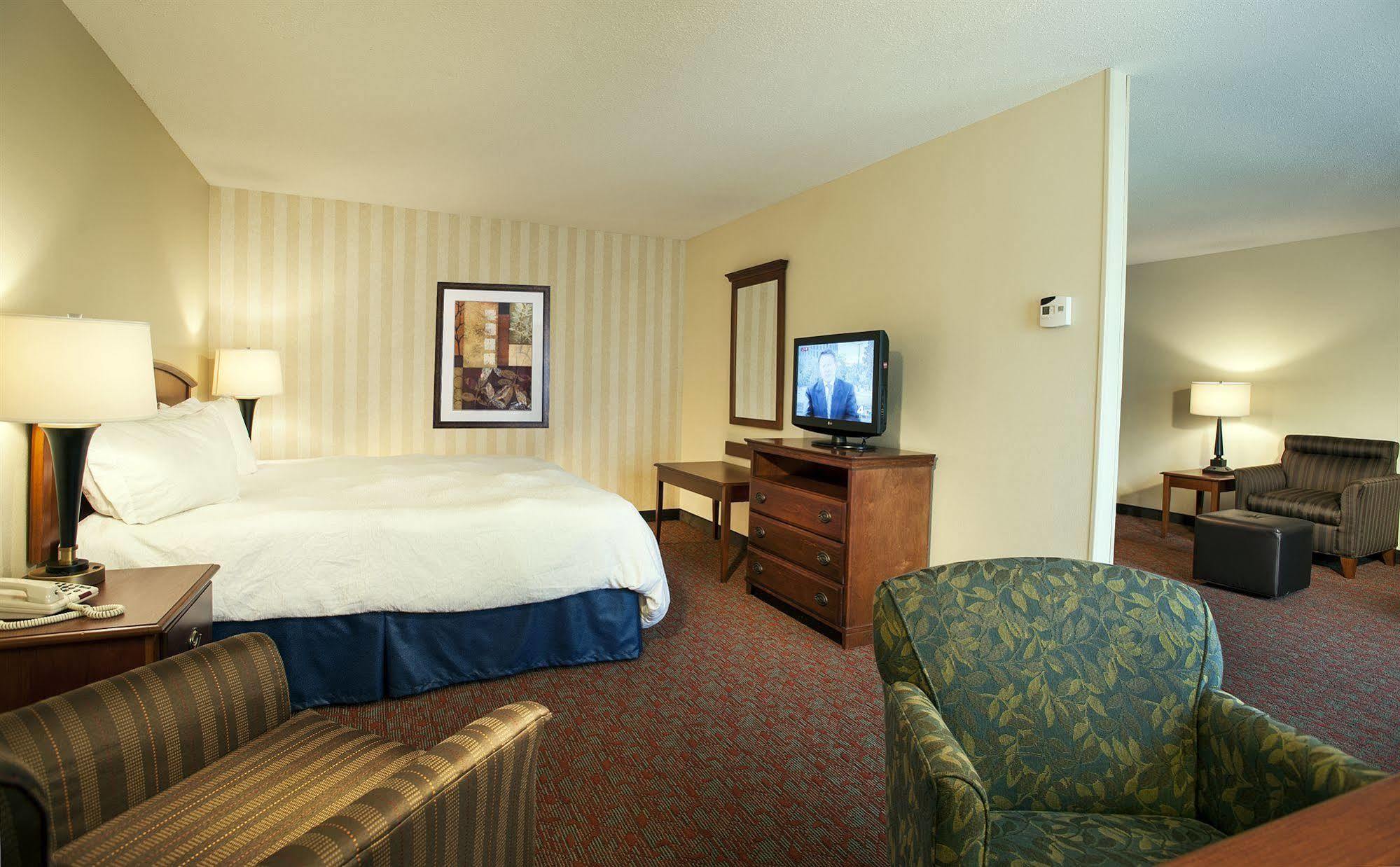 Hampton Inn Potomac Mills Woodbridge Extérieur photo